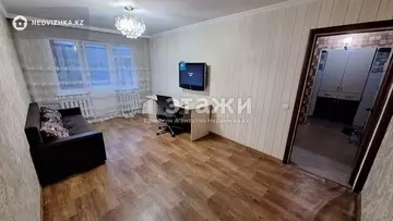 2-комнатная квартира, этаж 4 из 4, 42 м²