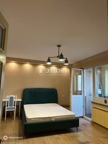 5-комнатная квартира, этаж 9 из 17, 189 м²