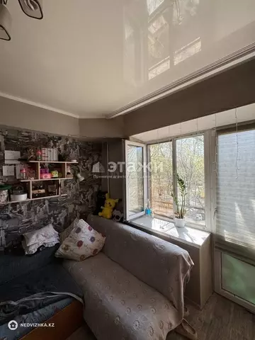 2-комнатная квартира, этаж 2 из 3, 55 м²