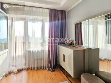 3-комнатная квартира, этаж 9 из 10, 100 м², на длительный срок