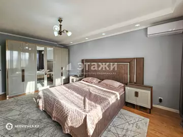 3-комнатная квартира, этаж 9 из 10, 100 м², на длительный срок