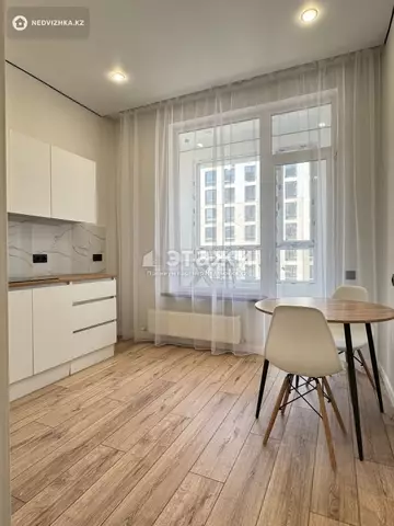 1-комнатная квартира, этаж 9 из 18, 43 м²