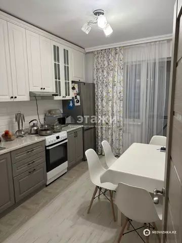 1-комнатная квартира, этаж 4 из 9, 39 м²