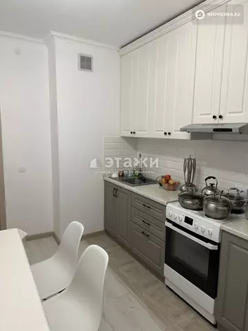 1-комнатная квартира, этаж 4 из 9, 39 м²
