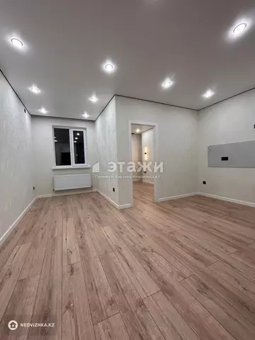 2-комнатная квартира, этаж 11 из 15, 35 м²