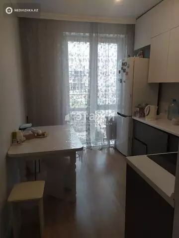 1-комнатная квартира, этаж 4 из 7, 39 м²