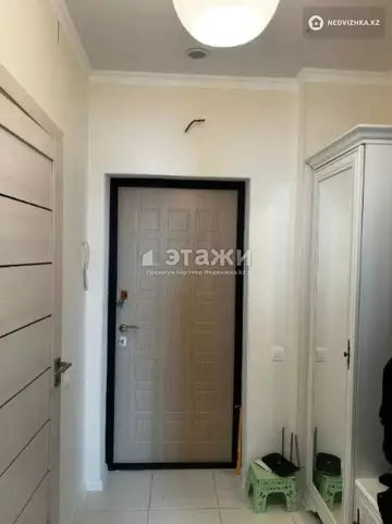 2-комнатная квартира, этаж 9 из 10, 60 м²
