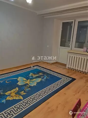 1-комнатная квартира, этаж 10 из 10, 38 м²