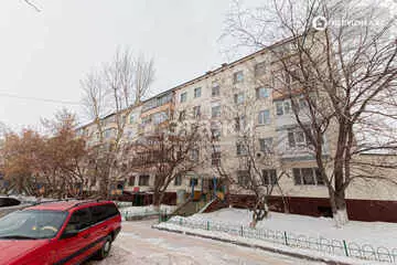 3-комнатная квартира, этаж 4 из 5, 60 м²