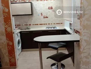 1-комнатная квартира, этаж 4 из 5, 32 м², на длительный срок
