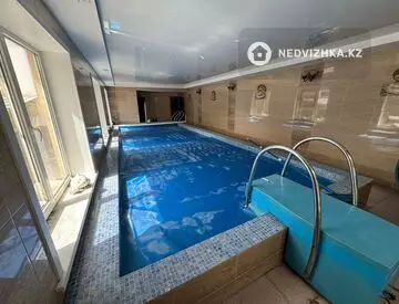 5-комнатный дом, 7 соток, 250 м²