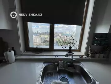 4-комнатная квартира, этаж 17 из 20, 123 м², на длительный срок