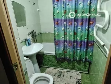 1-комнатная квартира, этаж 4 из 4, 38 м², посуточно