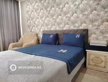 1-комнатная квартира, этаж 2 из 5, 36 м², по часам