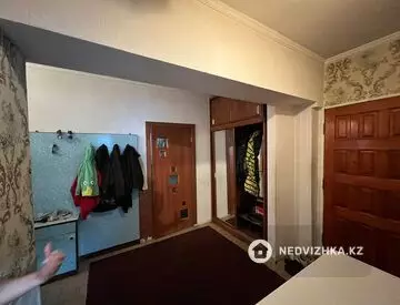 3-комнатная квартира, этаж 1 из 5, 62 м²
