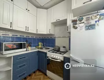 3-комнатная квартира, этаж 2 из 4, 59 м²