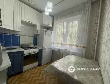 3-комнатная квартира, этаж 2 из 4, 59 м²
