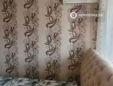 1-комнатная квартира, этаж 4 из 5, 33 м²
