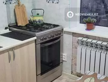 1-комнатная квартира, этаж 4 из 5, 33 м²