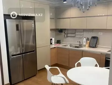 3-комнатная квартира, этаж 3 из 21, 96 м²