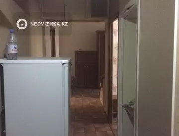 3-комнатная квартира, этаж 3 из 5, 58 м², на длительный срок