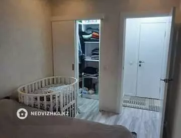 3-комнатная квартира, этаж 9 из 9, 60 м²