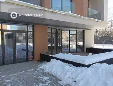 8-комнатная квартира, этаж 1 из 3, 405 м²