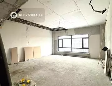 4-комнатная квартира, этаж 8 из 8, 170 м²