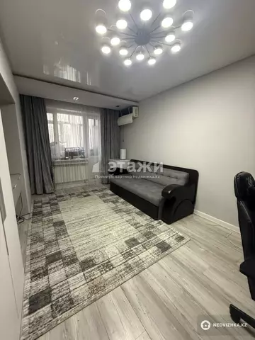 2-комнатная квартира, этаж 3 из 5, 50 м²