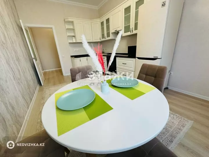 63 м², 2-комнатная квартира, этаж 2 из 8, 63 м², изображение - 1