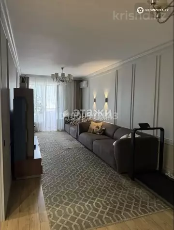 4-комнатная квартира, этаж 4 из 8, 140 м²