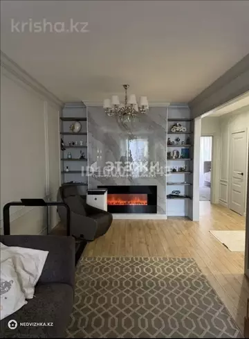 4-комнатная квартира, этаж 4 из 8, 140 м²