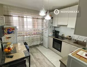 2-комнатная квартира, этаж 8 из 10, 52 м²