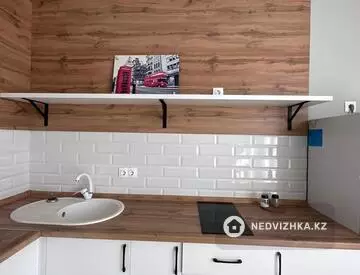 1-комнатная квартира, этаж 3 из 10, 50 м², посуточно