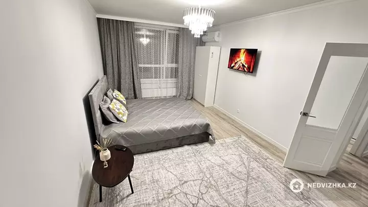 50 м², 1-комнатная квартира, этаж 6 из 12, 50 м², посуточно, изображение - 1