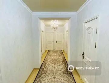 129.8 м², 4-комнатная квартира, этаж 2 из 9, 130 м², изображение - 8