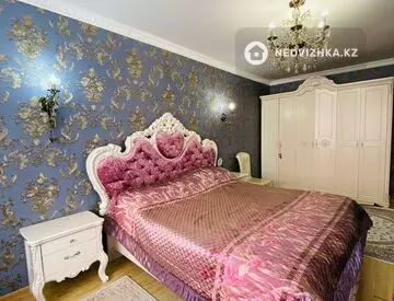 4-комнатная квартира, этаж 2 из 9, 130 м²