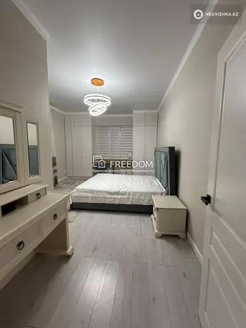 3-комнатная квартира, этаж 7 из 22, 110 м²