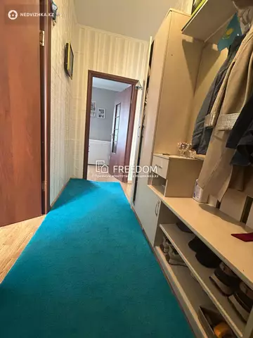 2-комнатная квартира, этаж 2 из 4, 63 м²