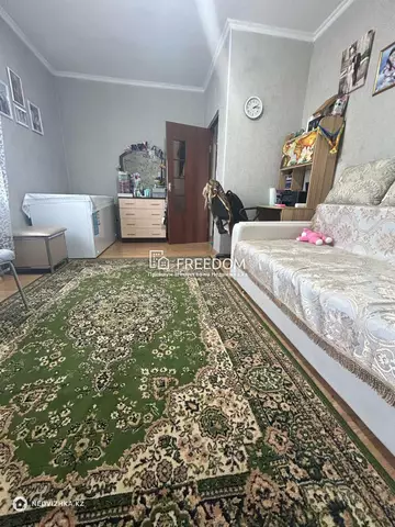 2-комнатная квартира, этаж 2 из 4, 63 м²