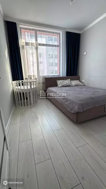 2-комнатная квартира, этаж 4 из 10, 49 м²