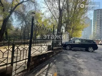 Офисное помещение, этаж 1 из 15, 180 м²