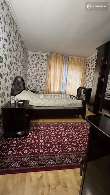 4-комнатная квартира, этаж 3 из 5, 80 м²