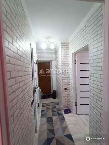 1-комнатная квартира, этаж 2 из 4, 30 м²