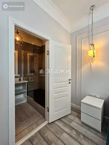2-комнатная квартира, этаж 6 из 30, 63 м², на длительный срок