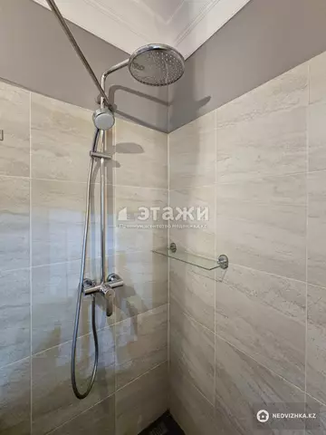 2-комнатная квартира, этаж 6 из 30, 63 м², на длительный срок