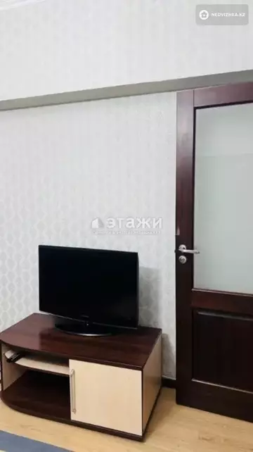 3-комнатная квартира, этаж 2 из 5, 65 м², на длительный срок