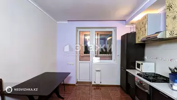 1-комнатная квартира, этаж 6 из 10, 90 м², на длительный срок