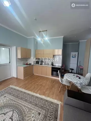 1-комнатная квартира, этаж 13 из 22, 38 м²