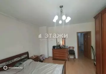 2-комнатная квартира, этаж 5 из 9, 82 м²